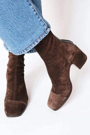 Clara | Élégantes Bottines Chaussettes en Daim à Bout Carré