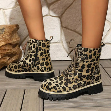 Saskia | Bottes de combat en cuir de veau léopard pour femmes