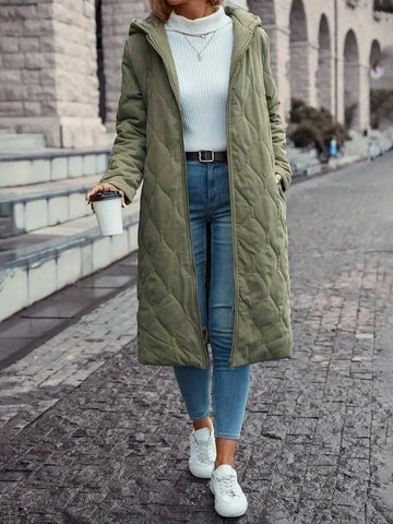 Freja | Chic Doudoune Longue Matelassée Femme Capuche et Fermeture Zippée