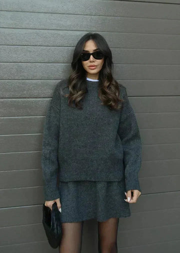 Sophia | Ensemble de pull en tricot et jupe mini pour femmes