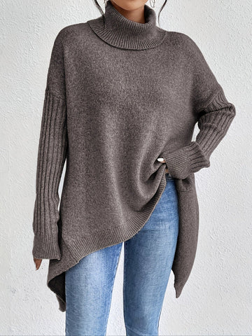 Adèle | Élégant Pull Col Roulé Oversize Femme en Maille Douce à Base Asymétrique