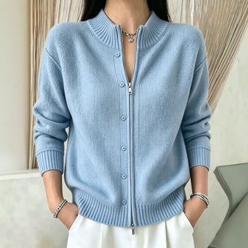 Chloé | Gilet Zippé en Maille Fine Col Montant Femme